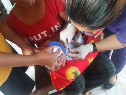 41 bayi dan Balita, mendapatkan pelayanan Kesehatan di Posyandu Waras Budi, BD. Lodguwuh.